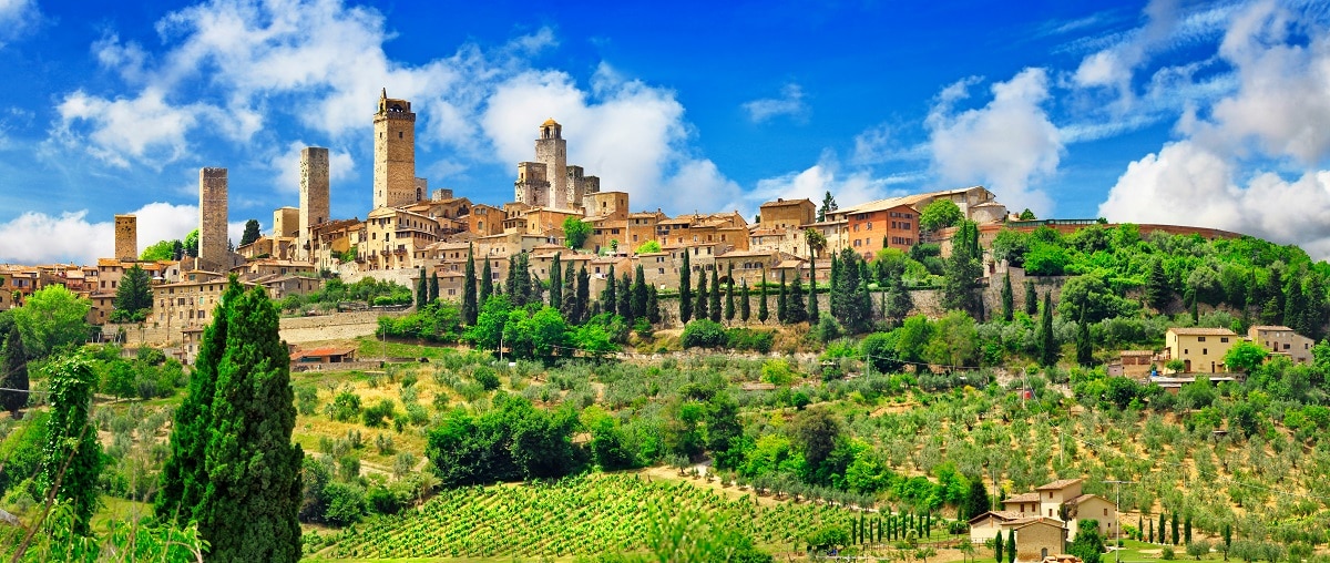 panorama of beautiful San Gimignano, Tuscany. Italy rando-Toscane-Italie